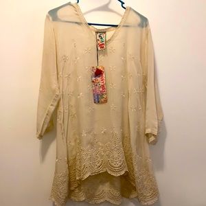 Johnny was cream lace tunic top small